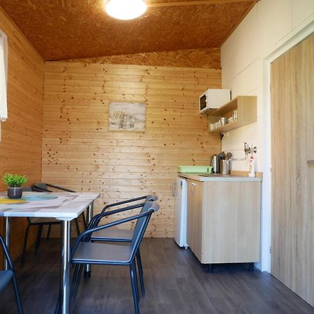 Camping Roznov Rožnov pod Radhoštěm エクステリア 写真