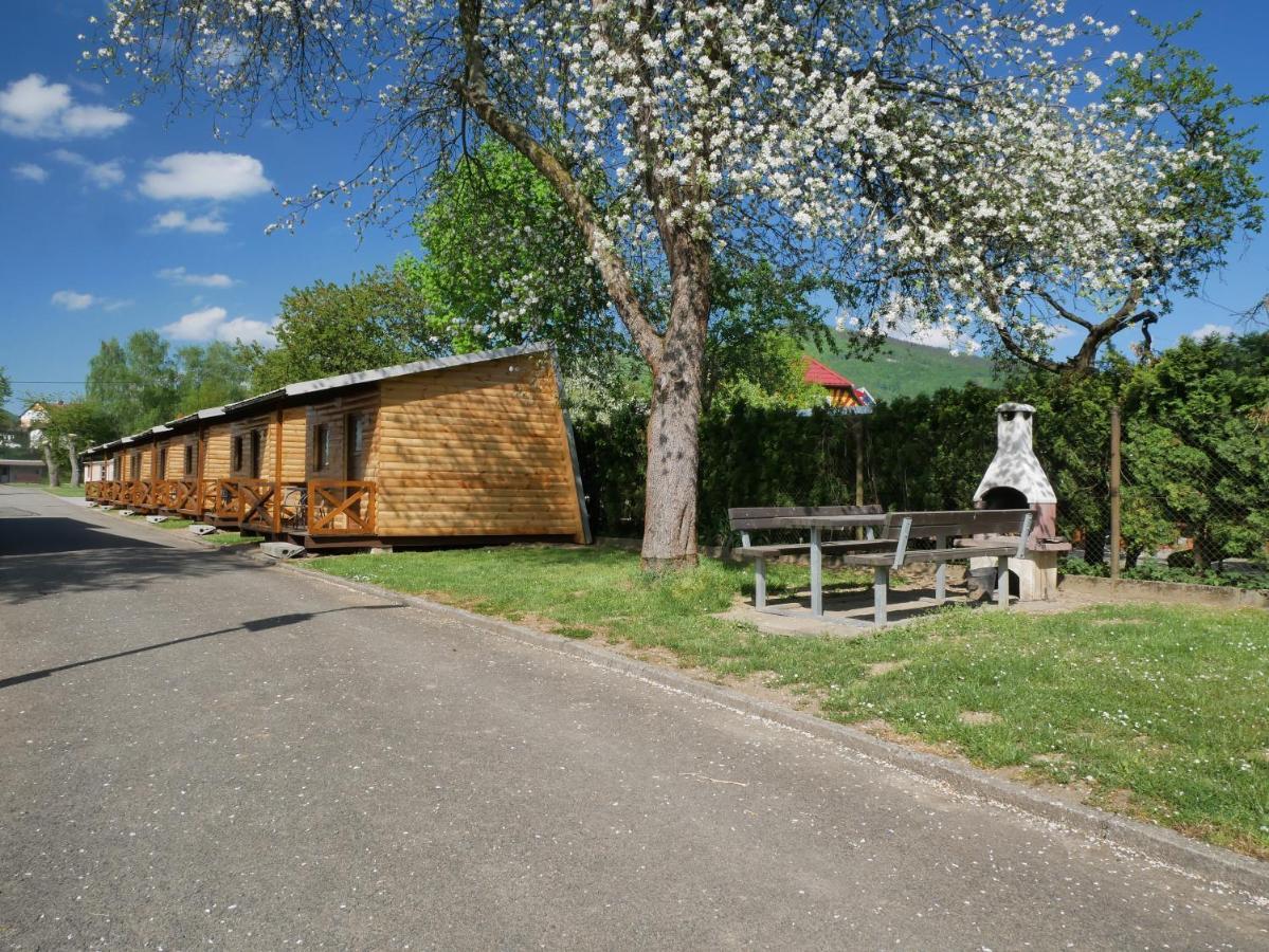 Camping Roznov Rožnov pod Radhoštěm エクステリア 写真