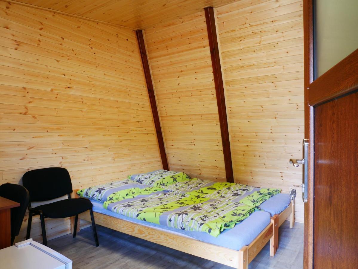 Camping Roznov Rožnov pod Radhoštěm エクステリア 写真