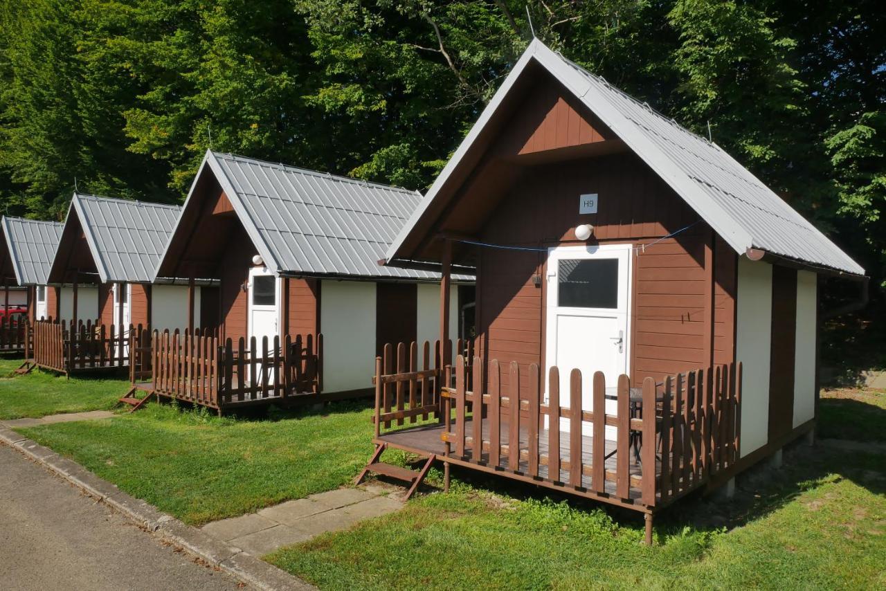 Camping Roznov Rožnov pod Radhoštěm エクステリア 写真