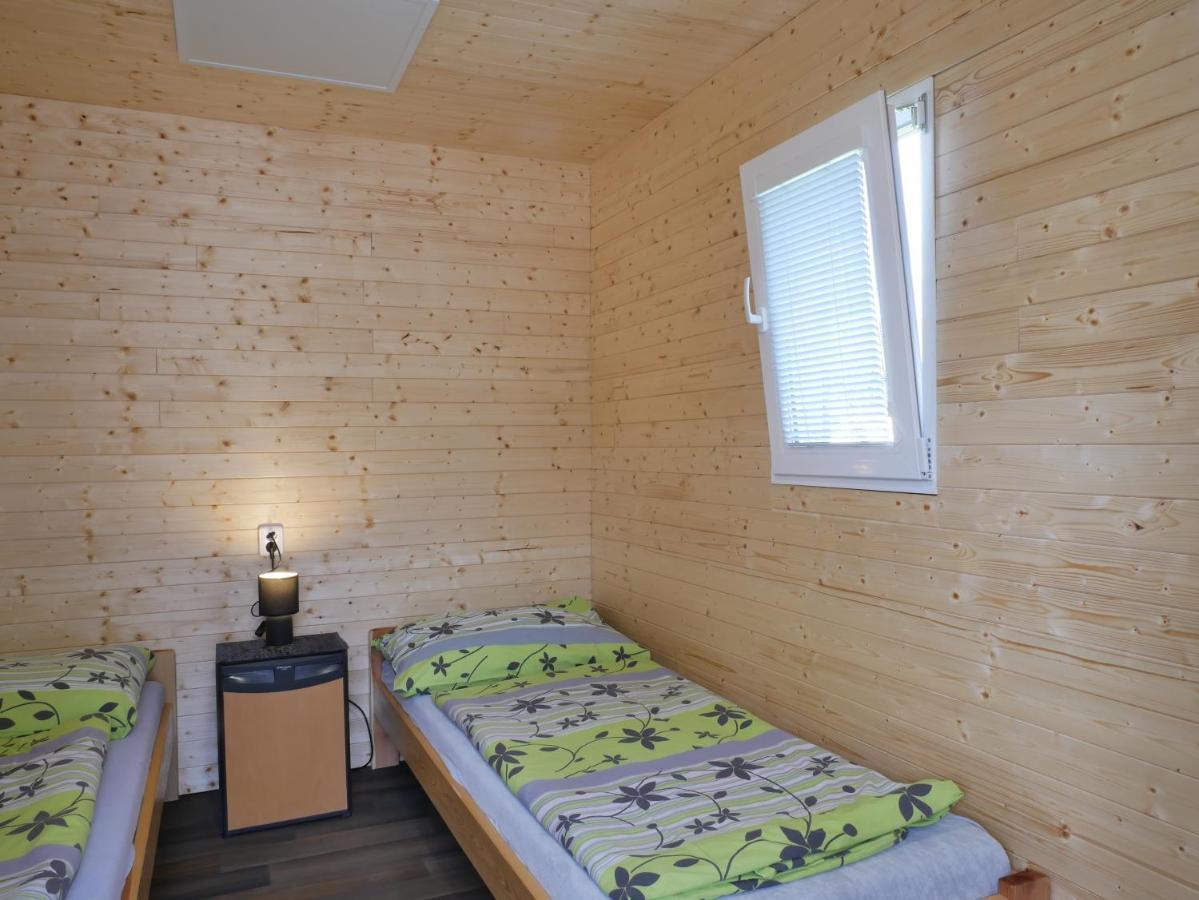 Camping Roznov Rožnov pod Radhoštěm エクステリア 写真