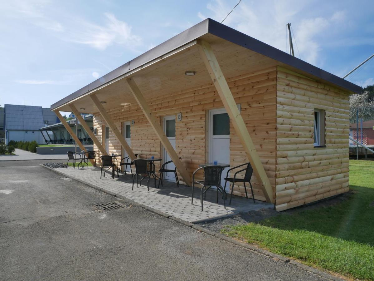Camping Roznov Rožnov pod Radhoštěm エクステリア 写真