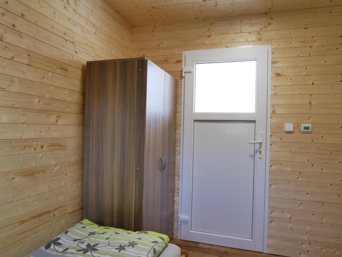 Camping Roznov Rožnov pod Radhoštěm エクステリア 写真