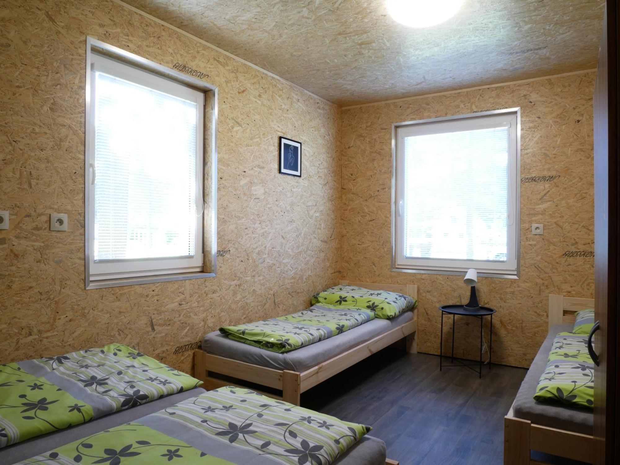 Camping Roznov Rožnov pod Radhoštěm エクステリア 写真