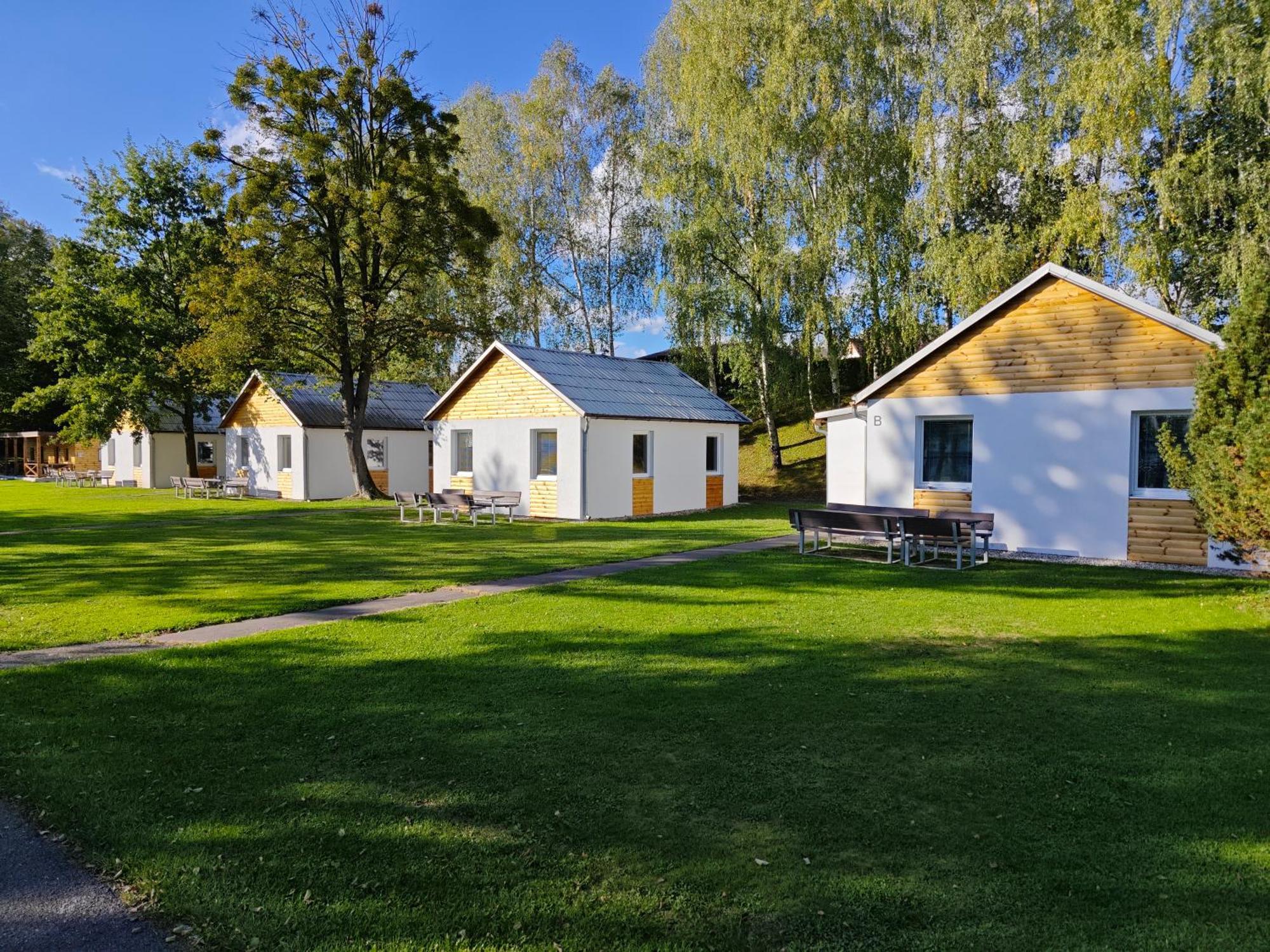 Camping Roznov Rožnov pod Radhoštěm エクステリア 写真