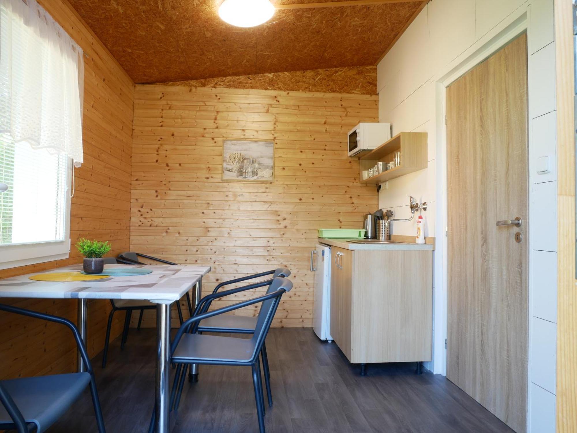 Camping Roznov Rožnov pod Radhoštěm エクステリア 写真