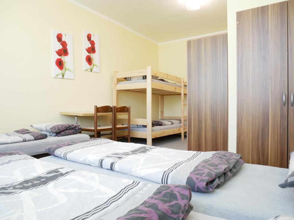 Camping Roznov Rožnov pod Radhoštěm エクステリア 写真