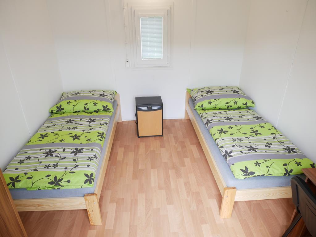 Camping Roznov Rožnov pod Radhoštěm エクステリア 写真